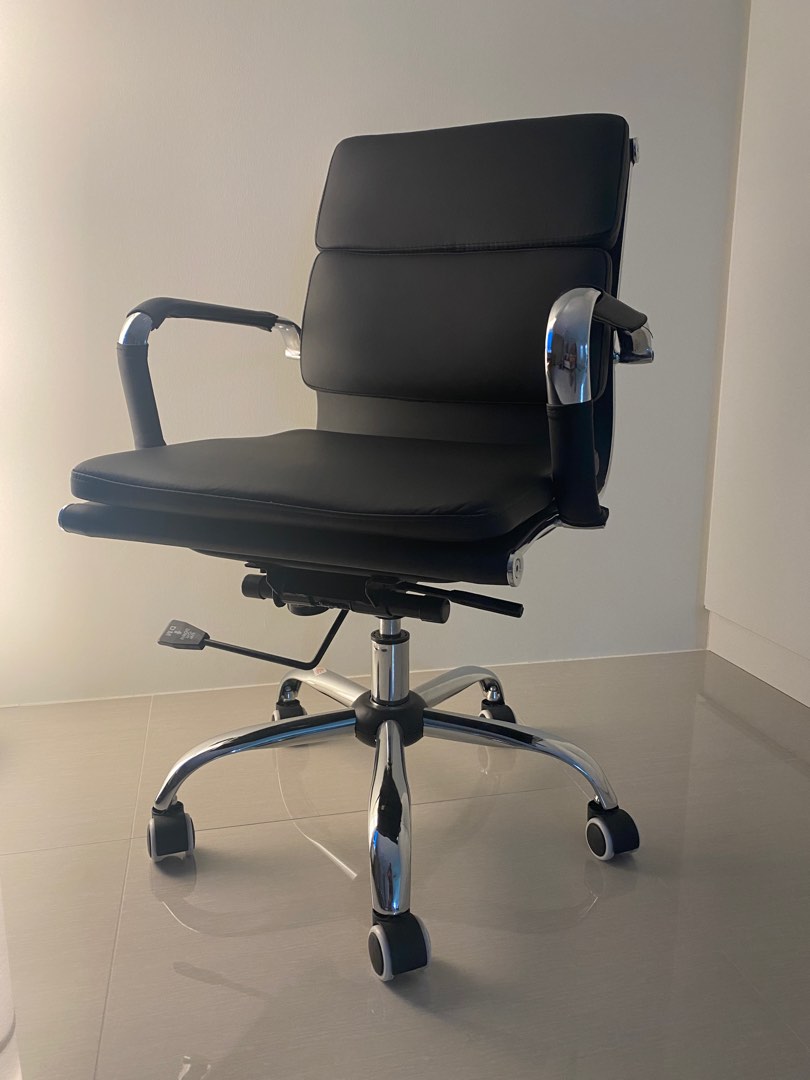 Computer Chair, Furniture & Home Living, Furniture, Chairs on Carousell