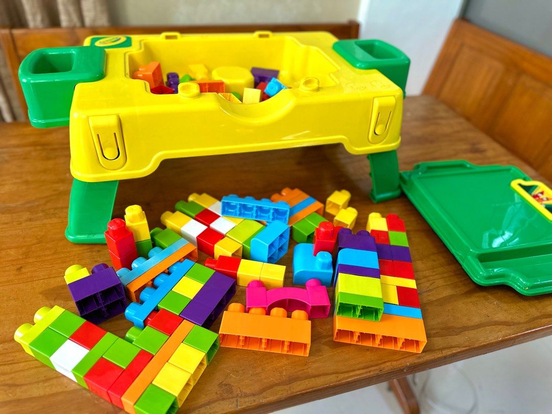 Crayola hotsell lego table