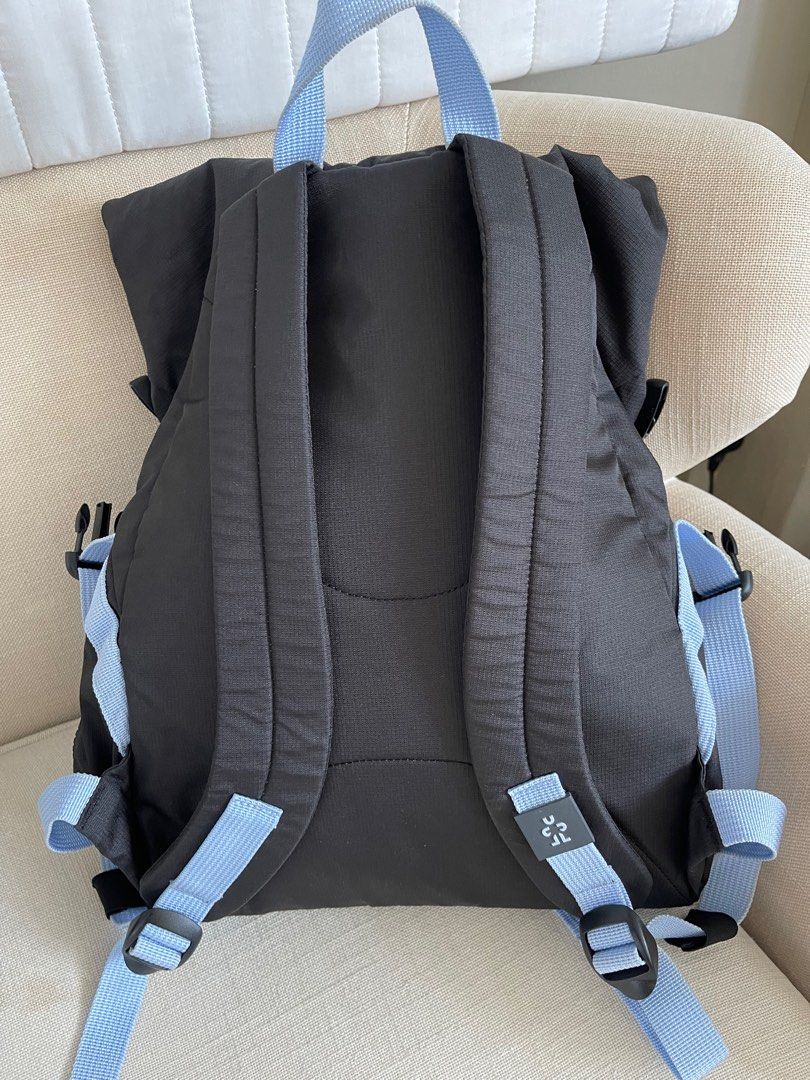 Crumpler unisex black Nebula backpack haversack