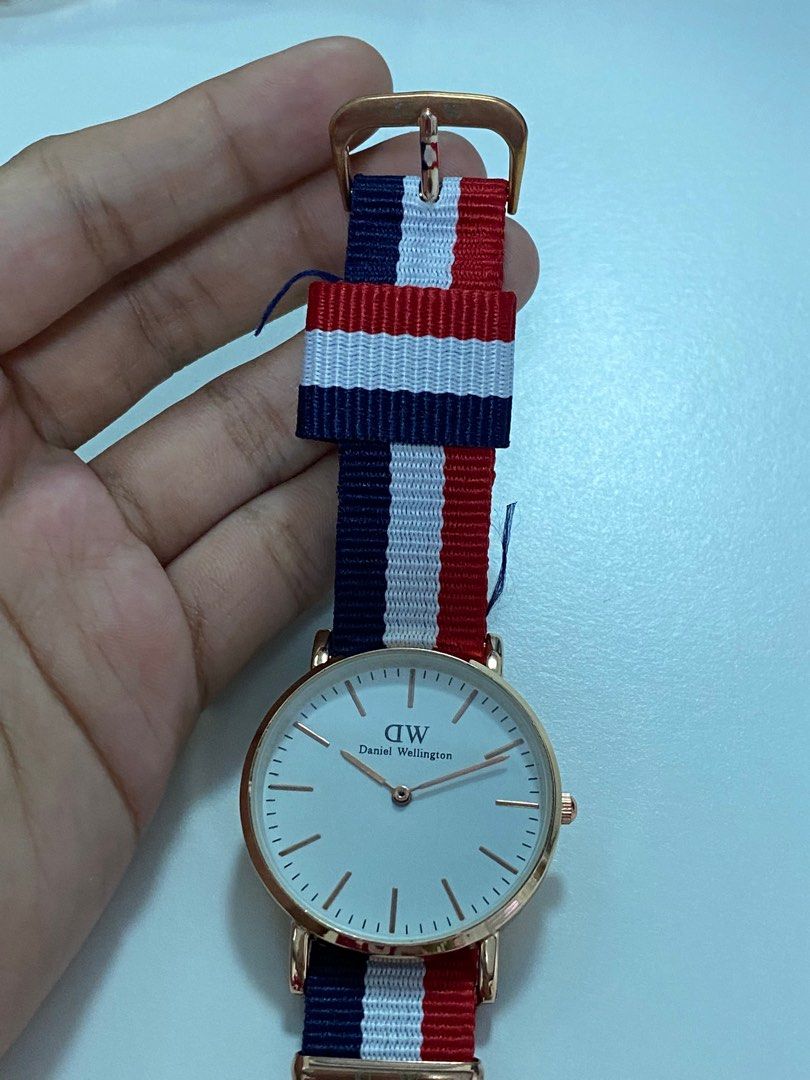 Daniel wellington blue watch hotsell