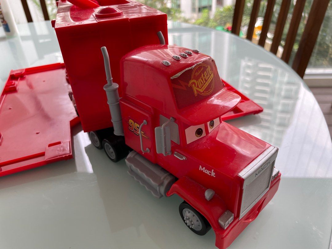 Cars 3 mack portable playcase store