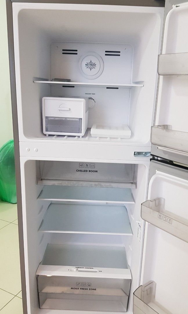ELBA 2Door Refrigerator 250L (9 MONTHS USAGE ONLY) / PETI SEJUK PETI