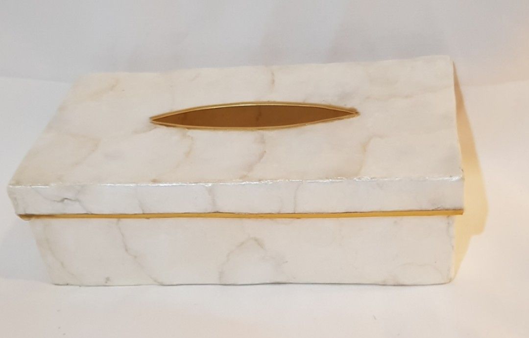 Elegant capiz tissur holder (Category: Other Home Decor) located in Makati City. Submitted by B_man (Listing ID 1200760557, Image 1). Description: capiz tissue holder. 24.5cm x12x8cm..