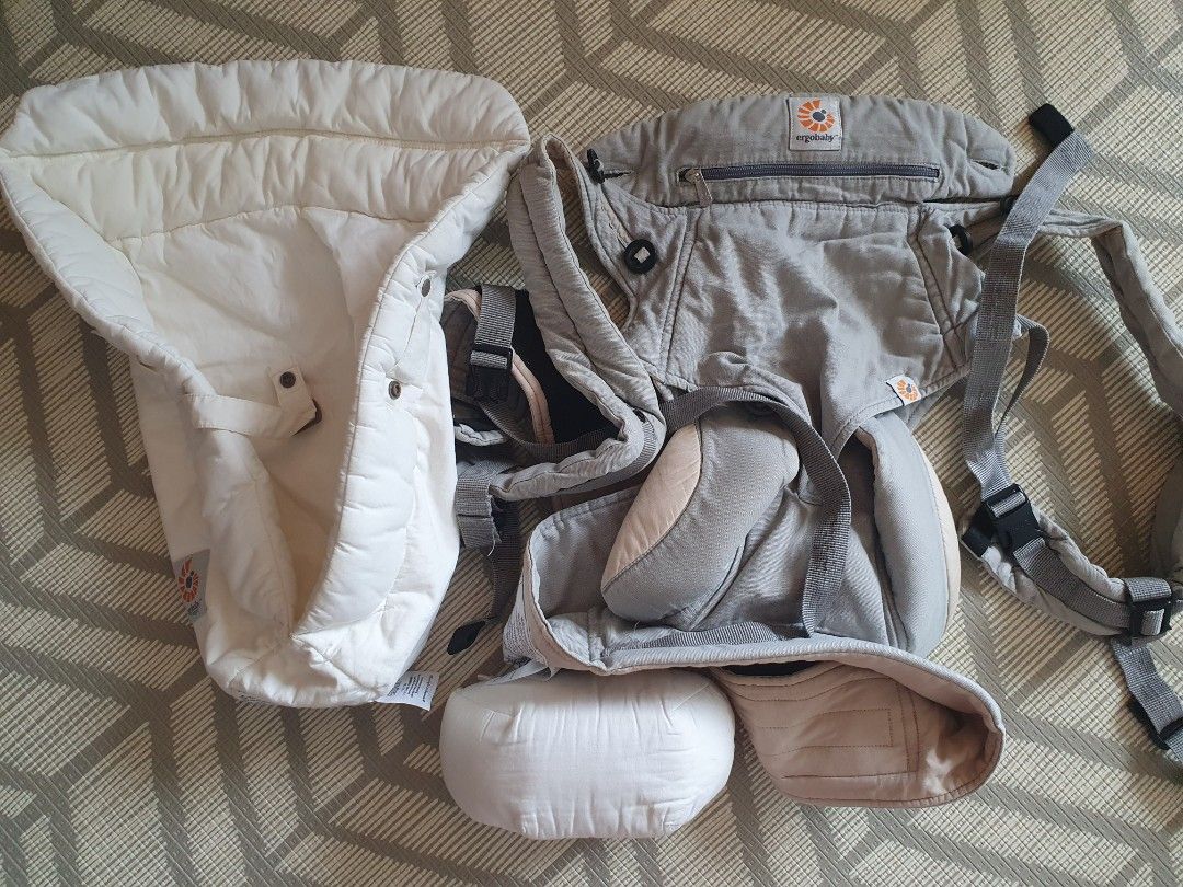 ERGO Baby with Newborn Inserts, Babies & Kids, Going Out, Carriers