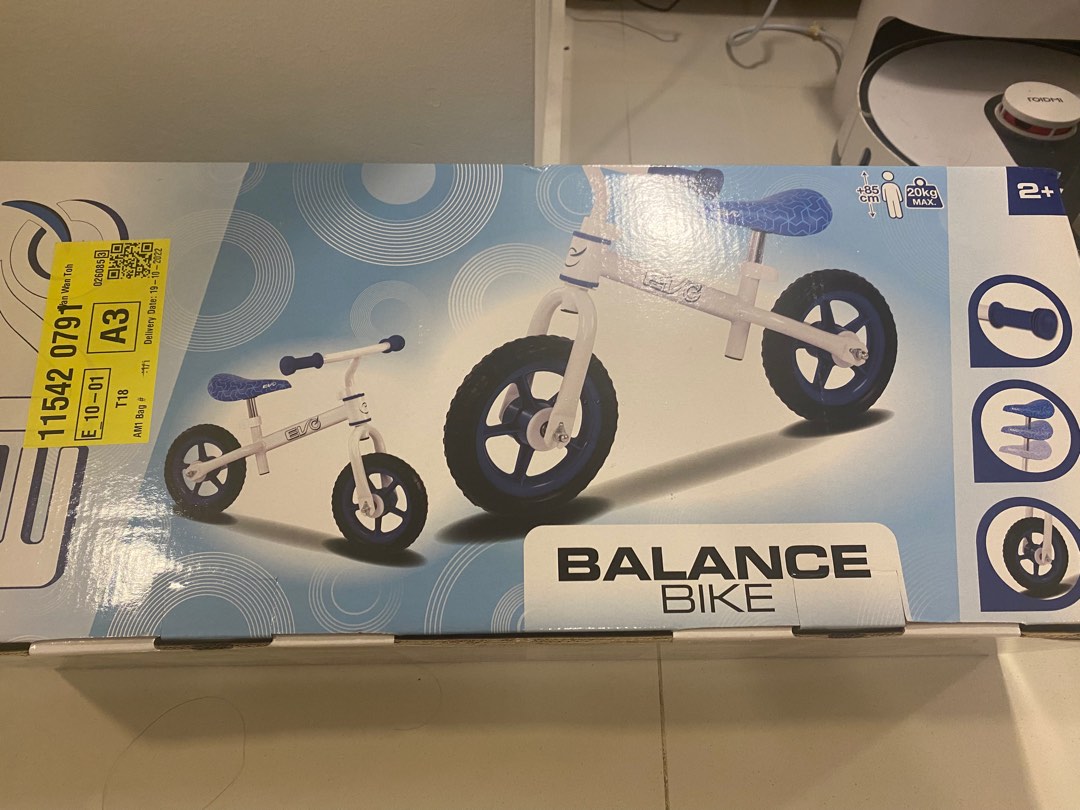 EVO balance bike for kid 2 wheel Bycycle, Babies & Kids, Going Out