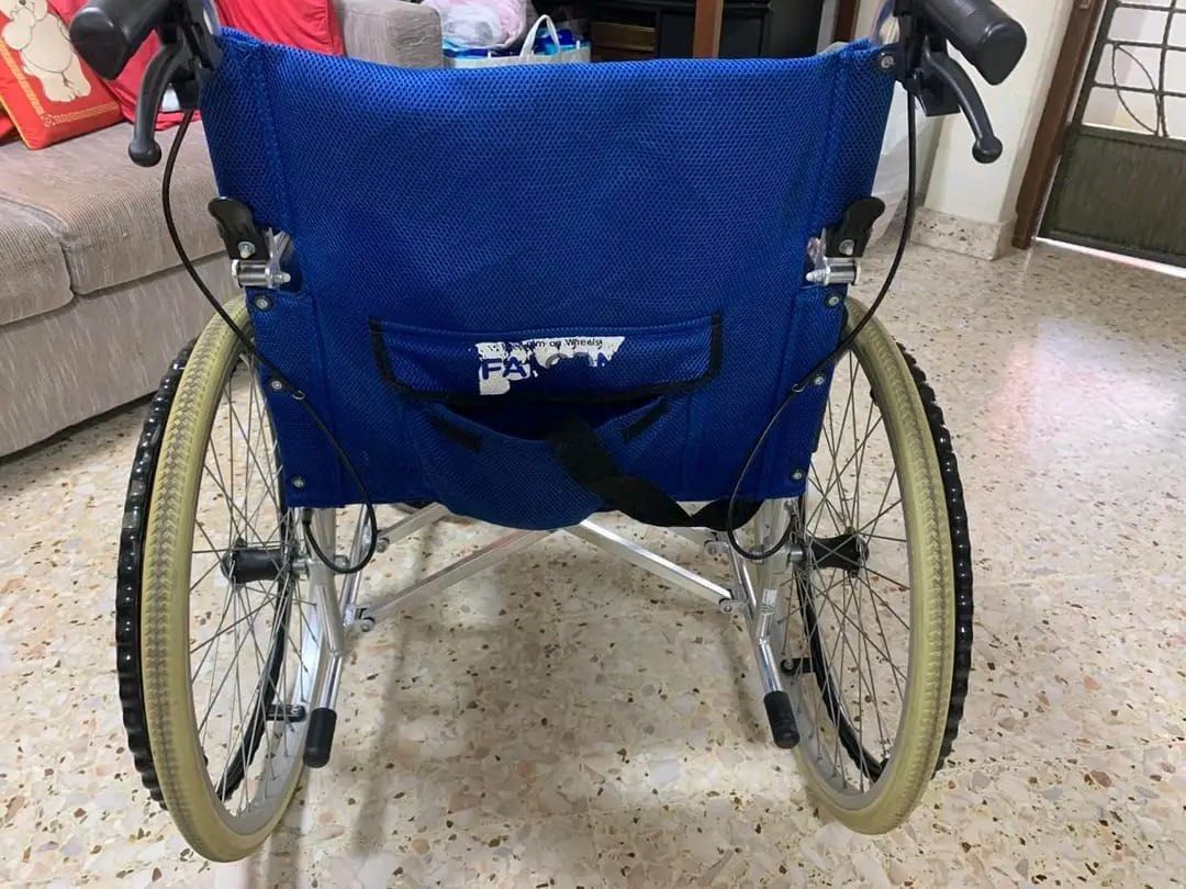 Foldable Wheelchair, Health & Nutrition, Assistive & Rehabilatory Aids