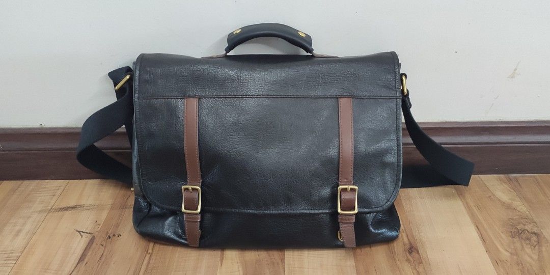 Fossil hot sale postman bag