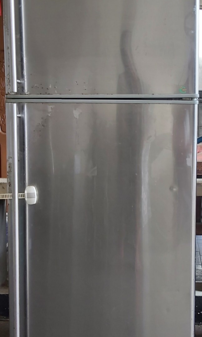 GE 2door 10cuft nofrost refrigerator, TV & Home Appliances, Kitchen