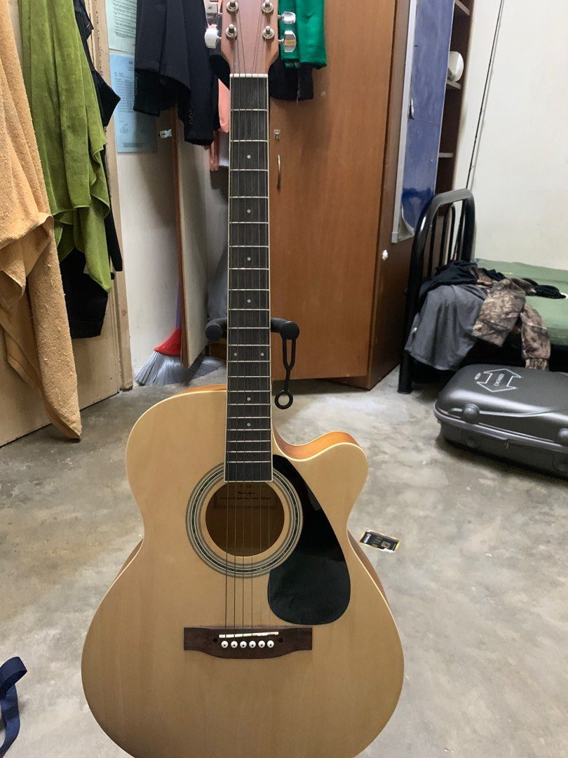 Yamaha shop f100 guitar
