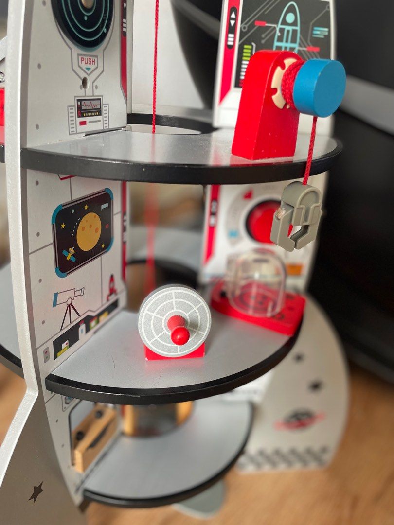 Hape clearance space station