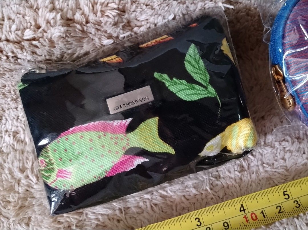 Jim Thompson Authentic Purse and Pouch Brand new (Category: Purses & Pouches) located in Singapore. Submitted by 2shopstuffs (Listing ID 1200740329, Image 2). Description: Take both of these for $28. Brand new in packaging, never used at all. Original and authentic..