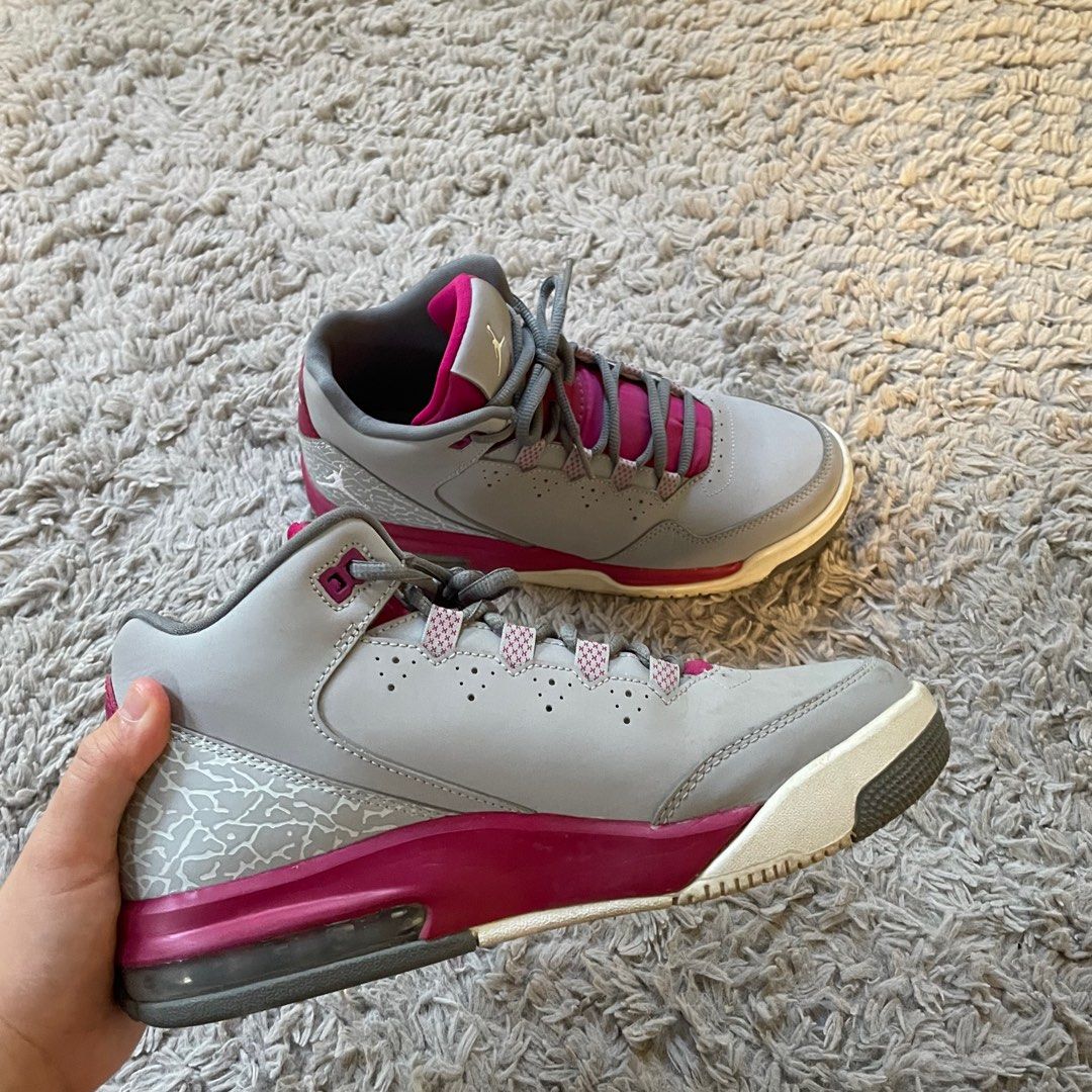 Origin fashion sneakers top