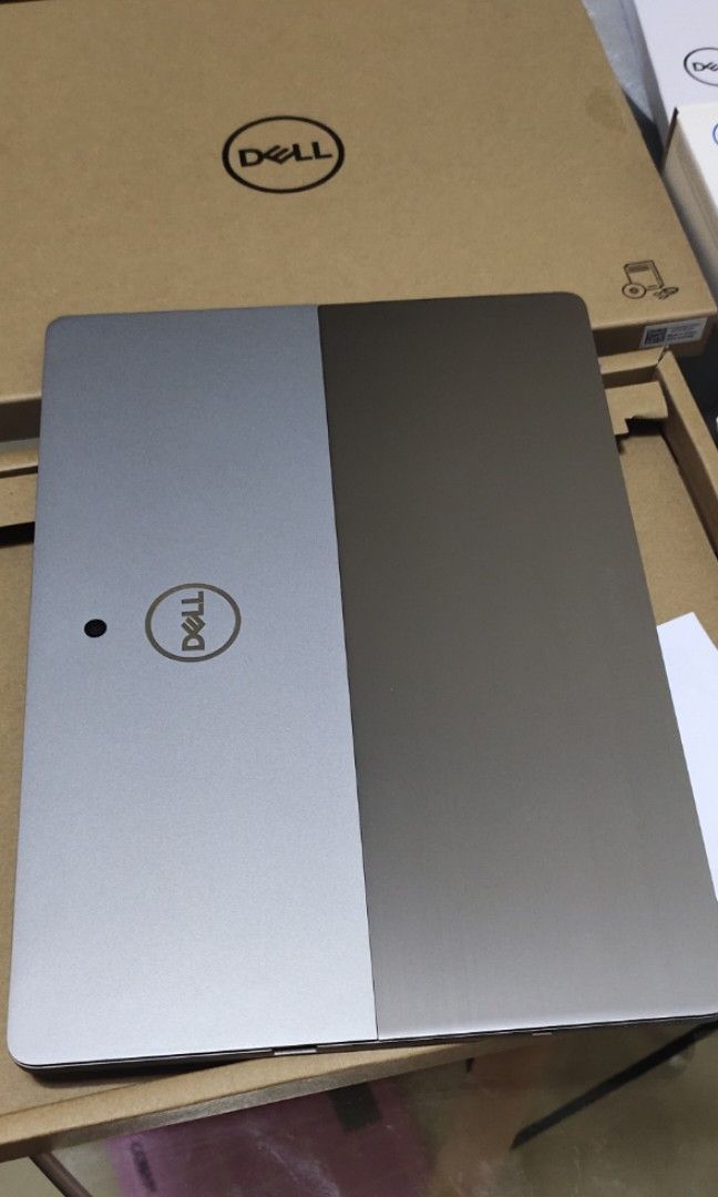 Dell 12.3" Latitude 7200 MultiTouch 2in1 Laptop 12.3" FHD AG 1