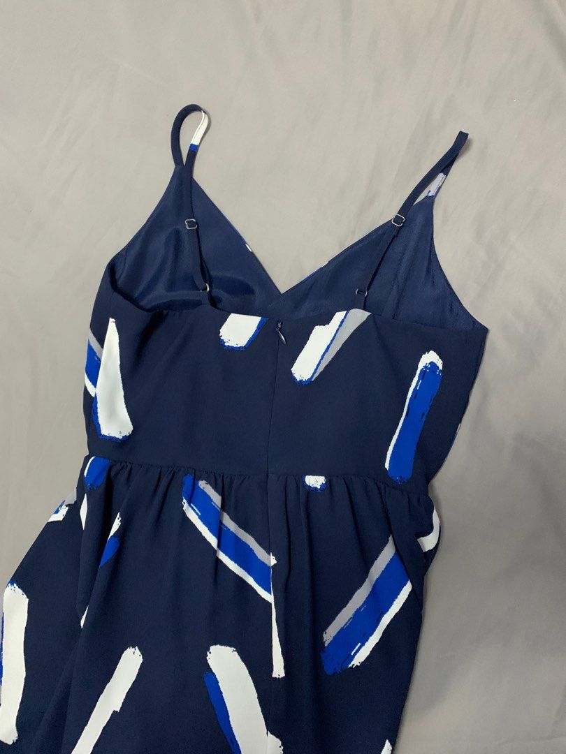 LB Paintbrush Strokes Front Slit Midi Dress, Women's Fashion, Dresses