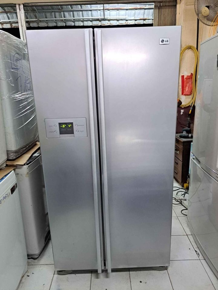 LG Fridge freezer 2door (2nd hand), TV & Home Appliances, Kitchen