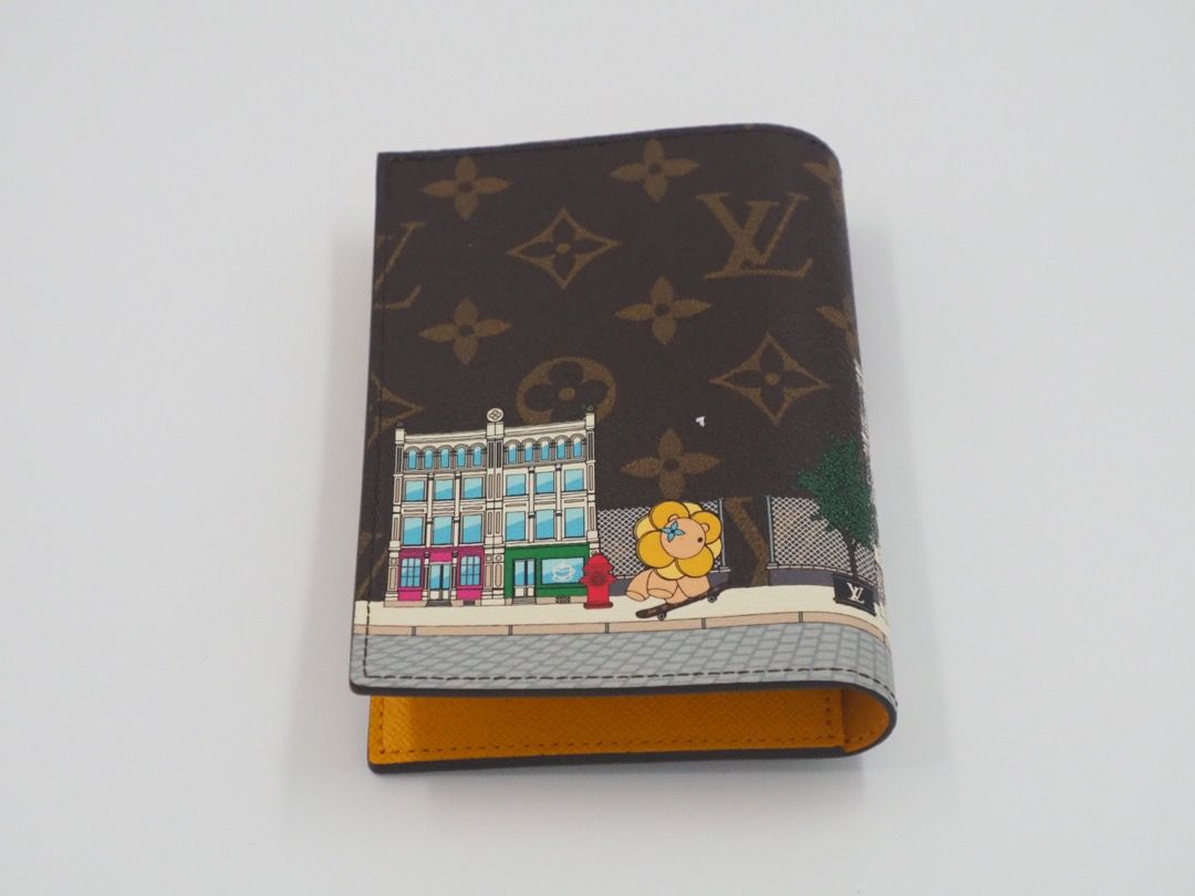 Louis Vuitton Monogram My LV Heritage Passport Cover in Brown