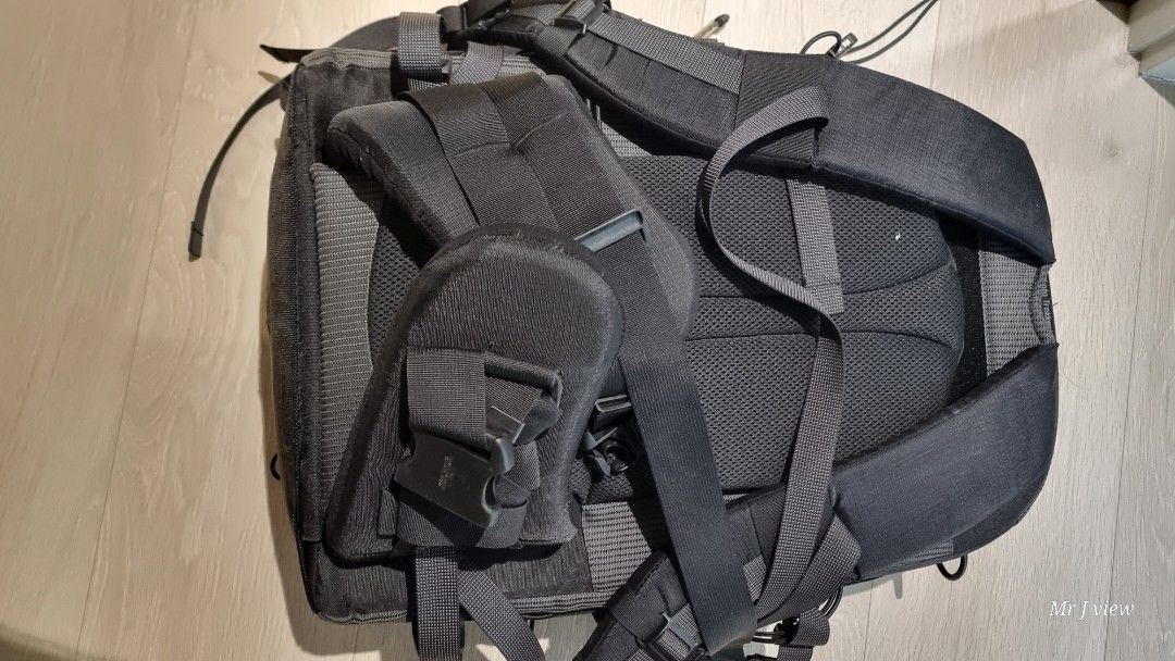 Lowepro nature trekker AW II