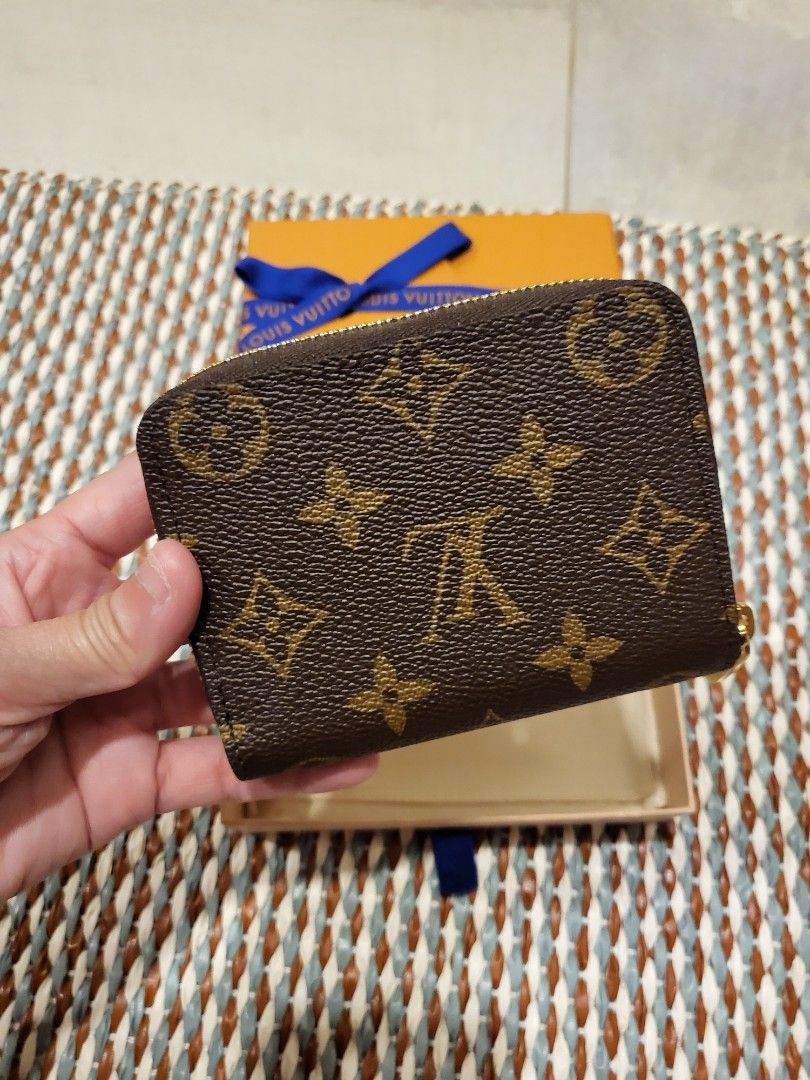 Louis Vuitton New York City Wallet Vivienne Holiday Collection 2022 NYC