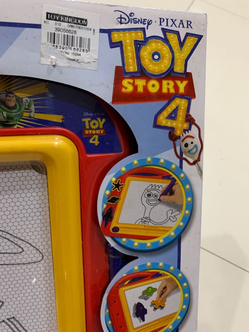Magnetic Drawing Board (Category: Stationery & School Supplies) located in Taguig. Submitted by jiszi (Listing ID 1200692239, Image 2). Description: Brandnew.