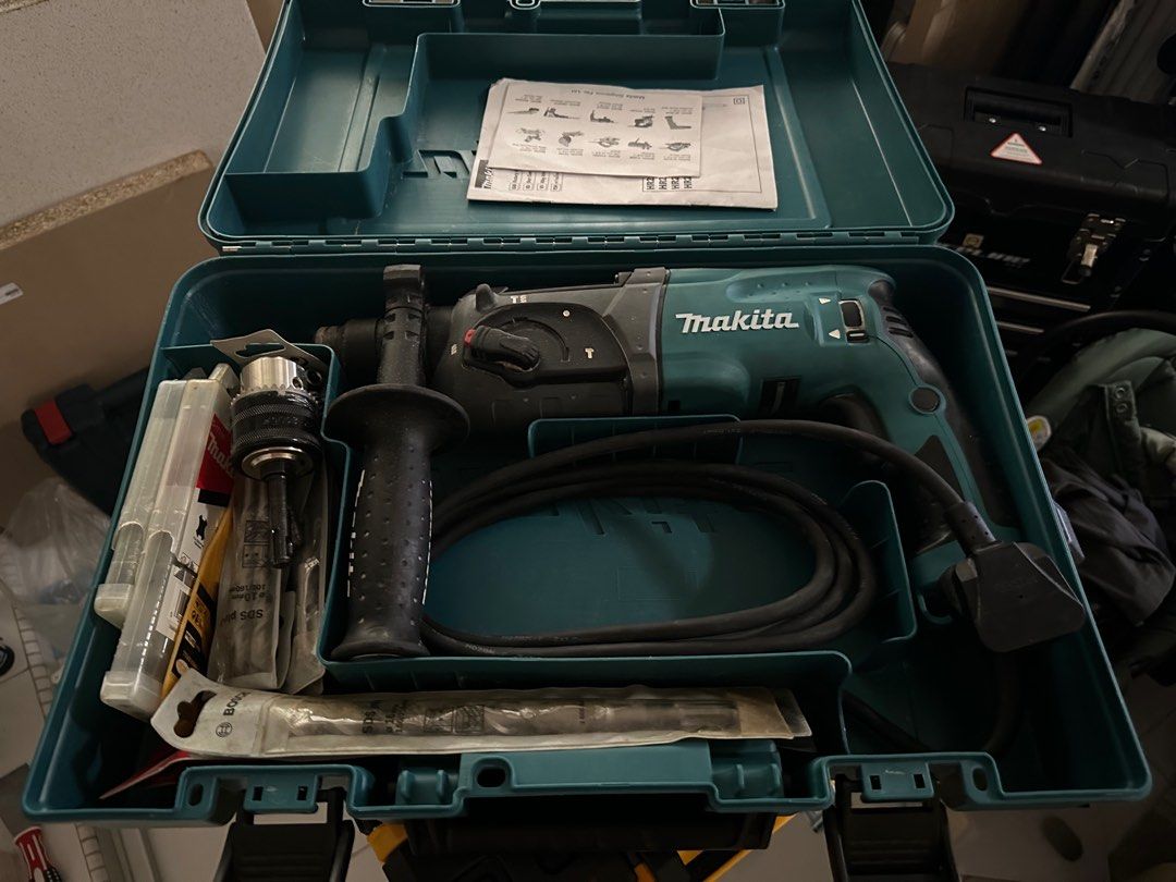 Makita Rotary Hammer Drill, Furniture & Home Living, Home Improvement & Organisation, Home