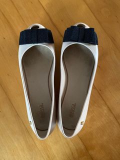 (Category: ) located in . Submitted by amsie (Listing ID 1200655961, Image 1). Description: .