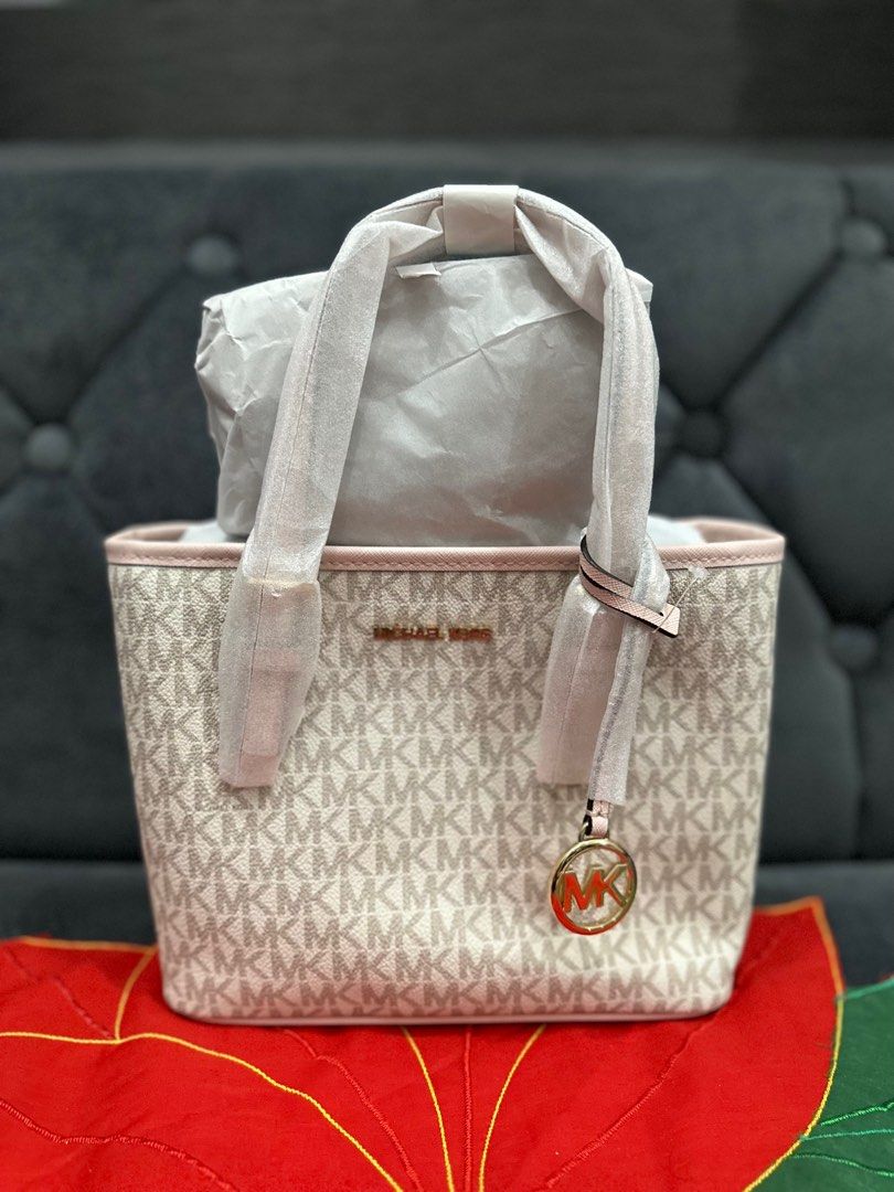 Michael Kors MK Jet Set Travel Extra Small Tote Powder Blush, Women's  Fashion, Bags & Wallets, Tote Bags on Carousell