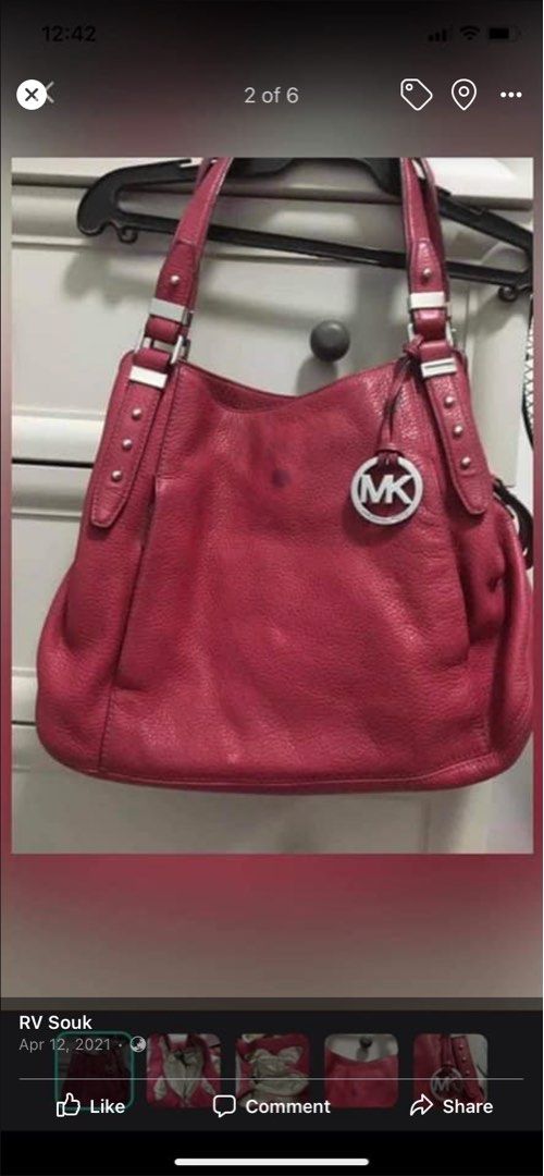 Michael Kors Pink shoulder bag (Category: Shoulder Bags) located in San Juan City. Submitted by rvsouk (Listing ID 1200592228, Image 2). Description: Loc Angono/Antipolo Rizal Plus sf shoulder by the buyer Well used. Pls see pics for reference .