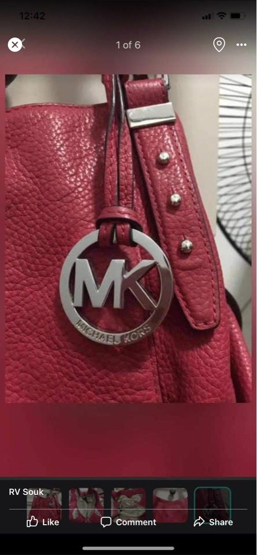 Michael Kors Pink shoulder bag (Category: Shoulder Bags) located in San Juan City. Submitted by rvsouk (Listing ID 1200592228, Image 1). Description: Loc Angono/Antipolo Rizal Plus sf shoulder by the buyer Well used. Pls see pics for reference .