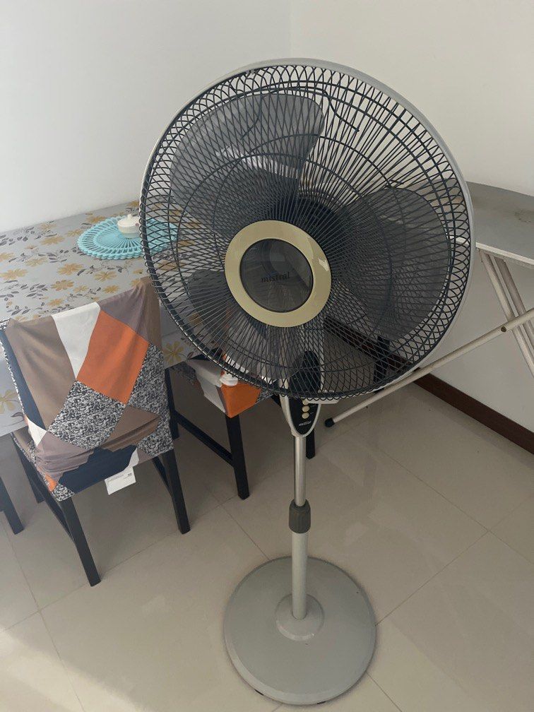 Mistral table fan, Furniture & Home Living, Lighting & Fans, Fans on