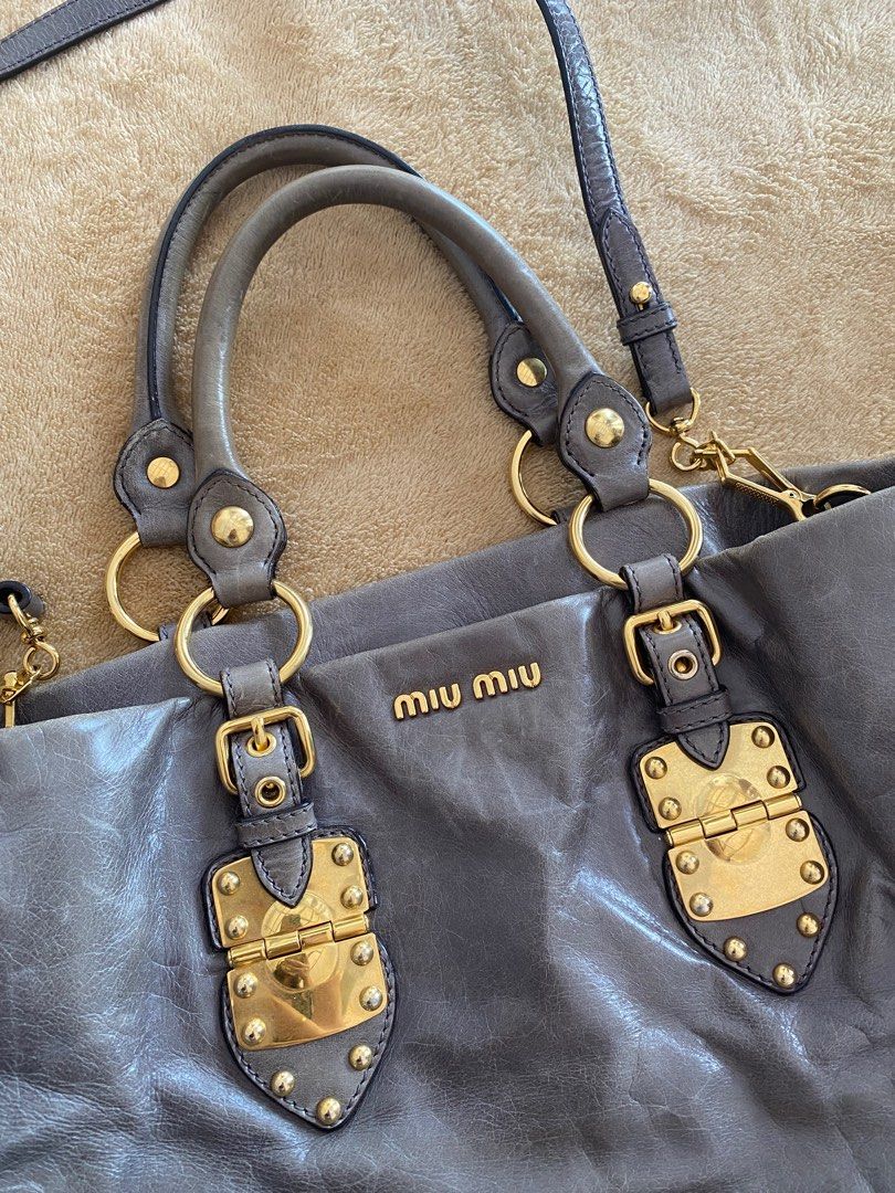 Miumiu Vitello 2-way Leather Bag (Category: Luxury Bags & Wallets) located in Dasmarinas. Submitted by shop.ysaa (Listing ID 1200596877, Image 2). Description: .