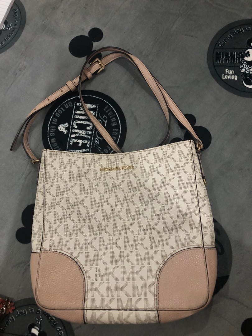 MK Sling bag, Women's Fashion, Bags & Wallets, Crossbody Bags on Carousell