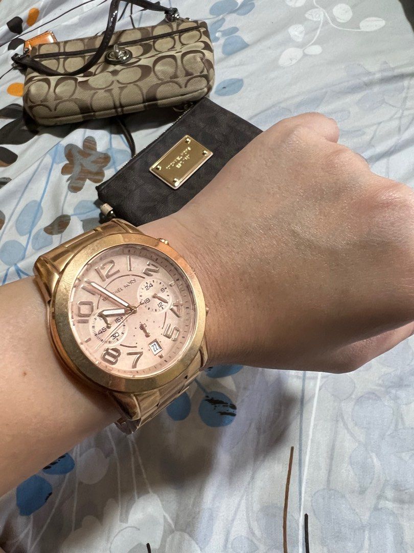 MK women’s watch (Category: Women's Watches) located in Quezon City. Submitted by deedars (Listing ID 1200654047, Image 2). Description: Original from US. Adjusted bracelet already. Misplaced the removed bracelet. With box. Picture is still with plastic. Last price posted..