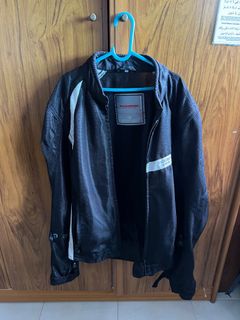 (Category: ) located in . Submitted by secondhandgems13 (Listing ID 1200590749, Image 1). Description: .