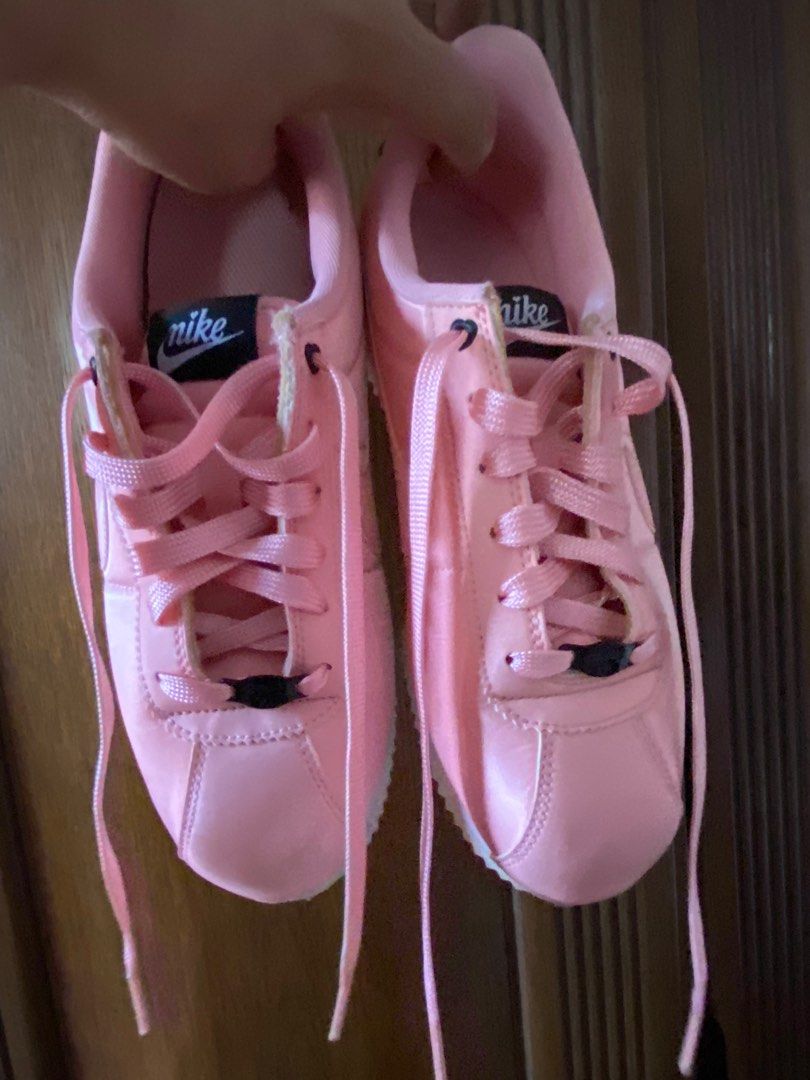 pink leather nike cortez