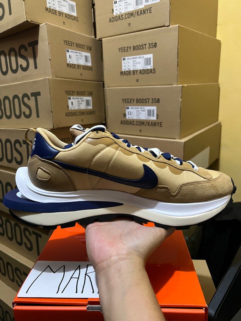 sacai vaporwaffle sesame