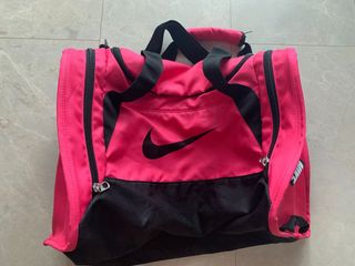 (Category: ) located in . Submitted by gksss (Listing ID 1200632251, Image 1). Description: .