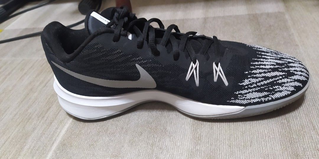 Nike Zoom Evidence II Basketball Shoes US size 9.5 Men s Fashion