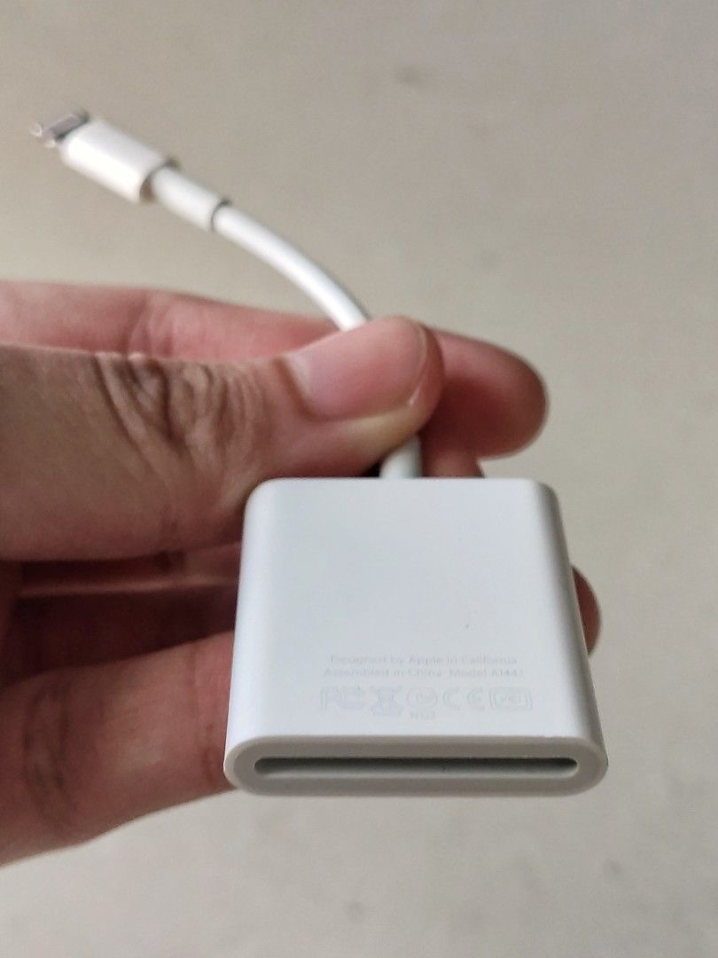 Original Apple SD Card Reader for iPhone/iPad Lightning, Computers