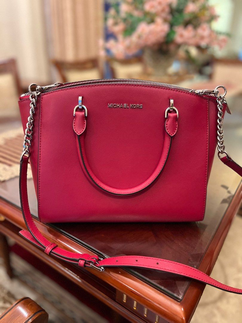 Micheal kors red hot sale