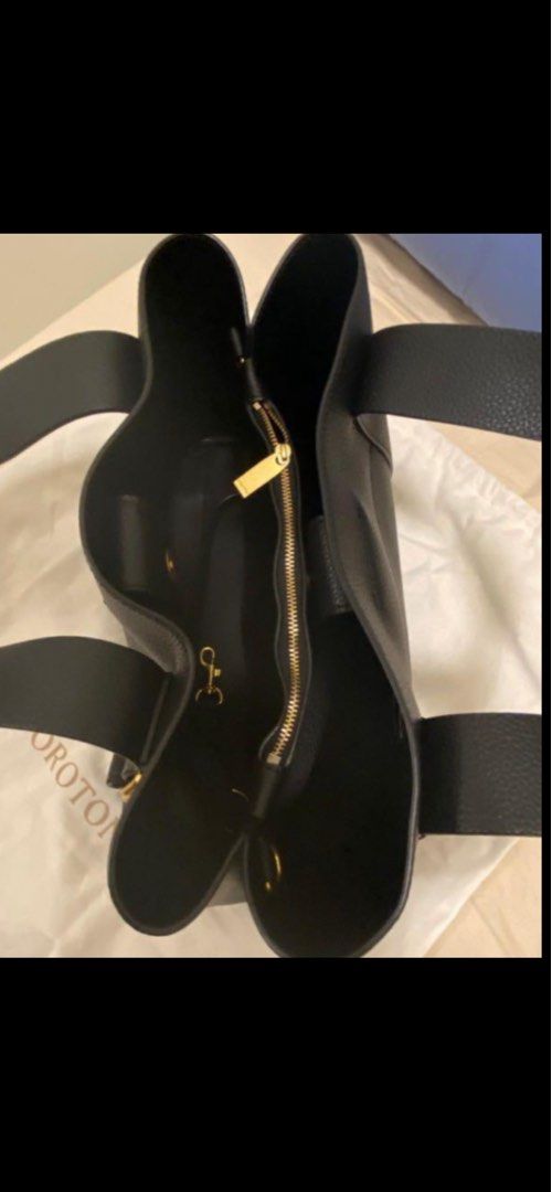 Oroton Daria Medium Day Bag Brand New