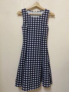(Category: ) located in . Submitted by ccwardrobe__ (Listing ID 1200618918, Image 1). Description: .