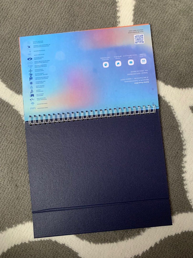 Paket Kalender BCA 2023 Nasabah Prioritas, Buku & Alat Tulis, Alat 