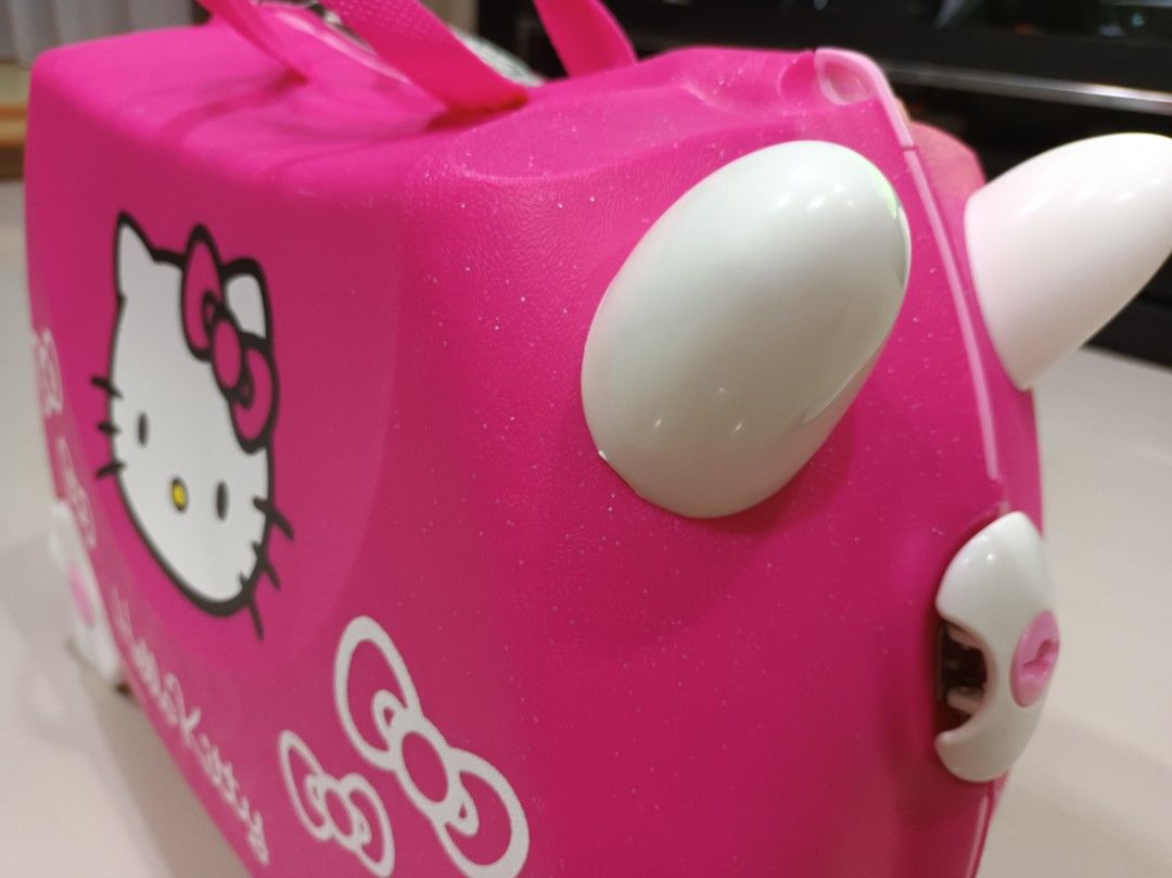 Pink Hello Kitty Kids Ride On Luggage Bag, Hobbies & Toys, Travel