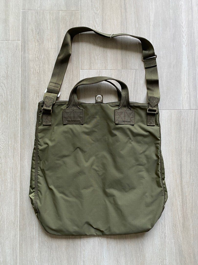 Porter Frame 2Way Helmet Bag, 男裝, 袋, 小袋- Carousell