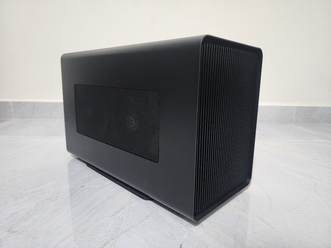 Razer Core X eGPU (External GPU Enclosure) [Black], Computers & Tech ...