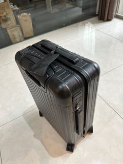 RIMOWA POLYCARBONATE CABIN SIZE BLACK MATTE
