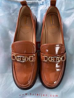 （分類：）位於 。 由 Declutter_A 提交（商品編號 1200597718，圖片 1）。簡介： 。