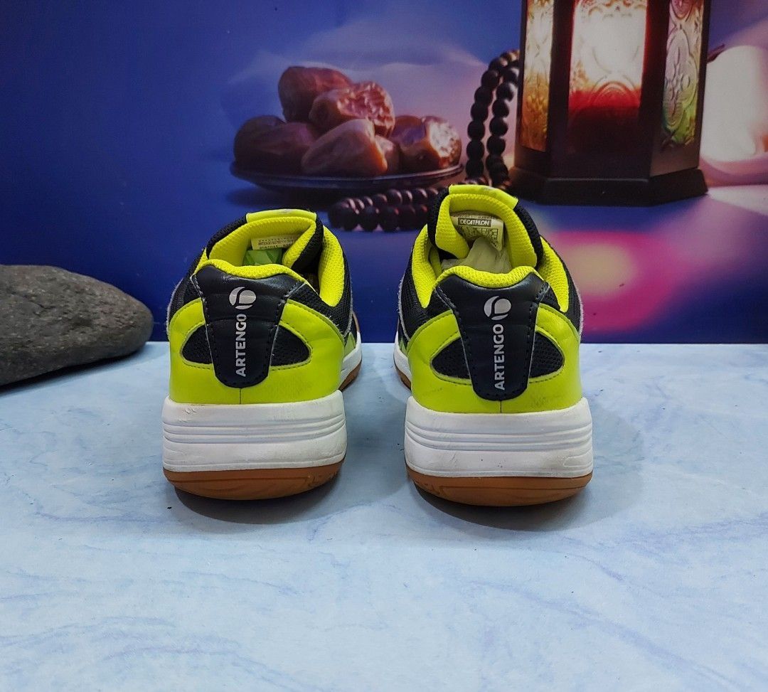 Sepatu badminton Artengo BS760 Athletic Yellow Black Size 45 (29cm