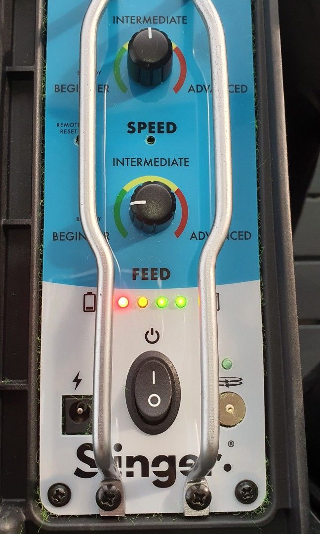 Slinger Ball Launcher, Sports Equipment, Sports & Games, Racket & Ball