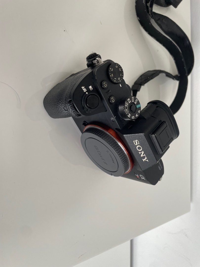 Sony A7Rii (box, original manuals, 4 batteries etc), Photography